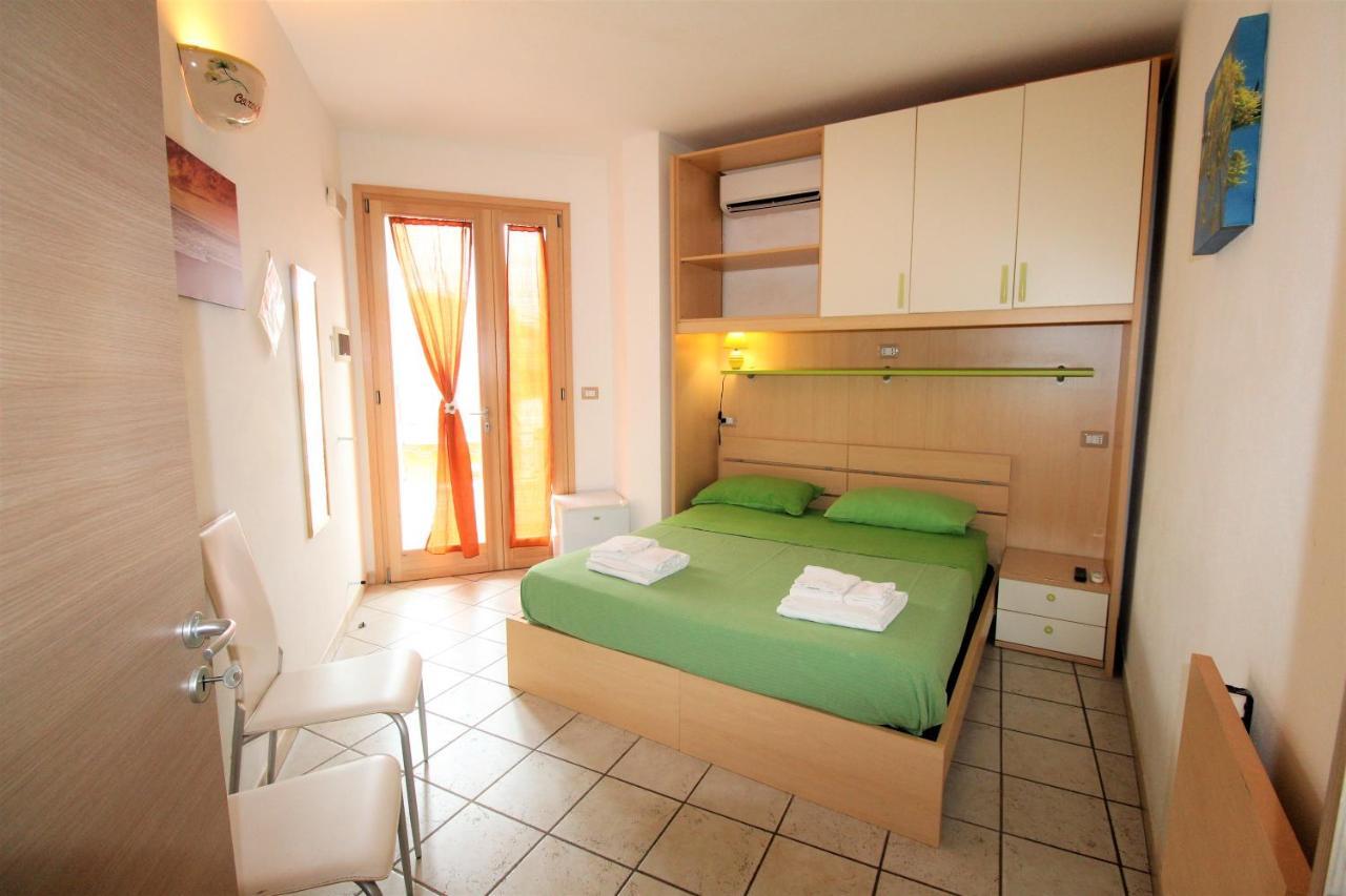 B&B Scoglio Di Pirro Climatizzato A 150 M Dalle Spiagge Salentine ตอร์เร ซาน จิโอวานนิ อูเจนโต ภายนอก รูปภาพ
