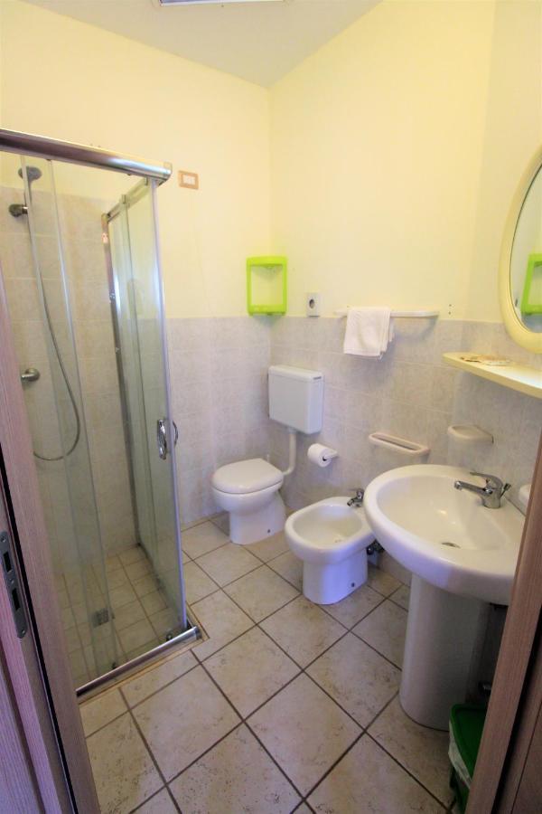 B&B Scoglio Di Pirro Climatizzato A 150 M Dalle Spiagge Salentine ตอร์เร ซาน จิโอวานนิ อูเจนโต ภายนอก รูปภาพ