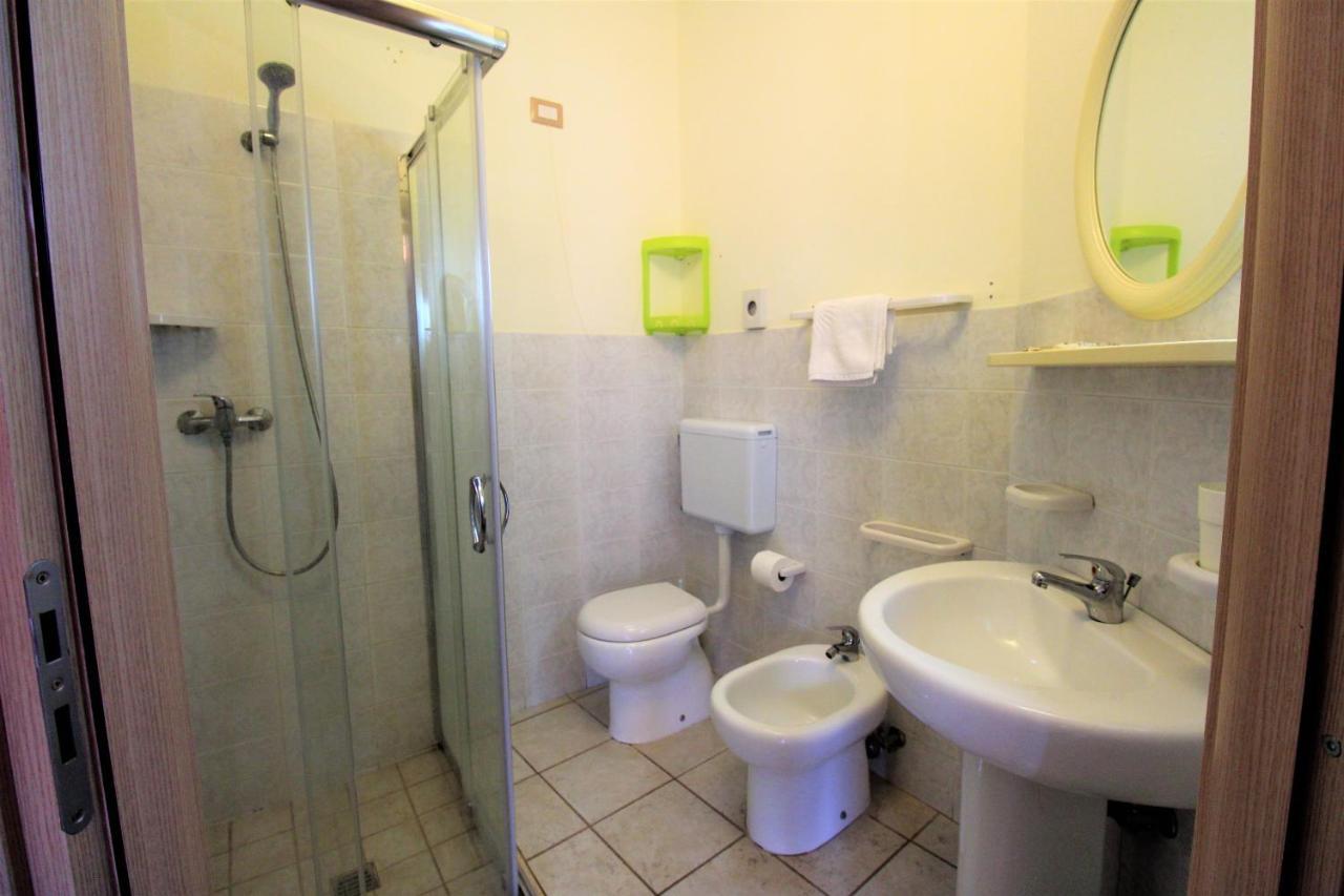 B&B Scoglio Di Pirro Climatizzato A 150 M Dalle Spiagge Salentine ตอร์เร ซาน จิโอวานนิ อูเจนโต ภายนอก รูปภาพ